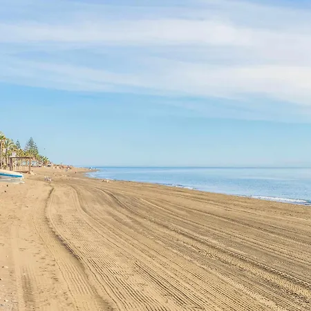 Centrico Con Terraza En La Playa Rincon de la Victoria